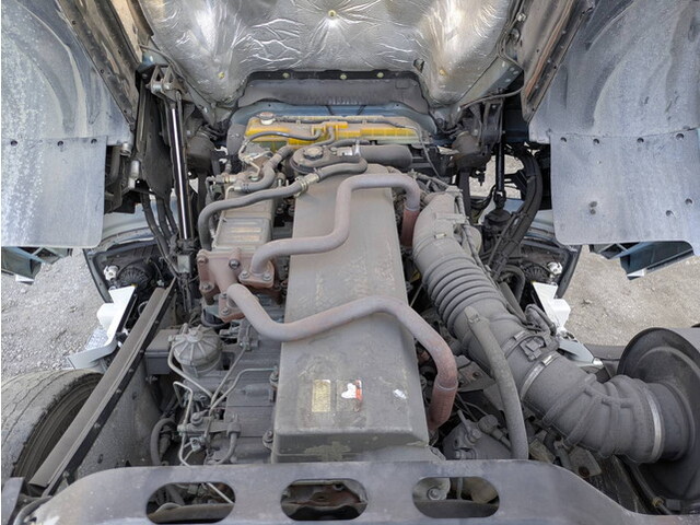 日野プロフィアトレーラーヘッド（トラクターヘッド）大型（10t）[写真20]