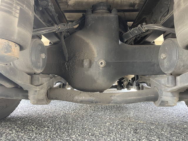 UDトラックスクオンアルミウイング大型（10t）[写真26]