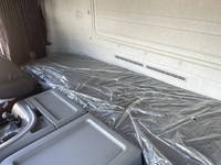 UDトラックスクオンアルミウイング大型（10t）[写真34]