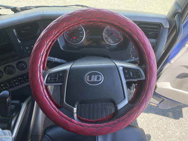 UDトラックスクオンアルミウイング大型（10t）[写真36]