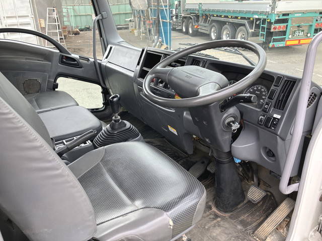 いすゞフォワードセルフクレーン4段中型（4t）[写真34]