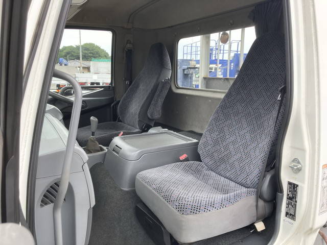 三菱ふそうファイターセルフローダー中型（4t）[写真33]