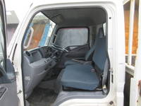 三菱ふそうキャンター平ボディ小型（2t・3t）[写真15]