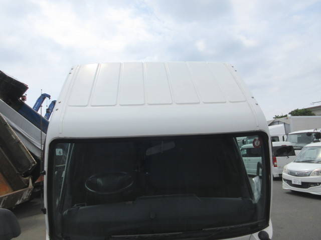 三菱ふそうキャンター平ボディ小型（2t・3t）[写真20]