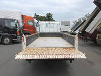 三菱ふそうキャンター平ボディ小型（2t・3t）[写真22]