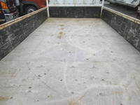 三菱ふそうキャンター平ボディ小型（2t・3t）[写真24]