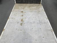 三菱ふそうキャンター平ボディ小型（2t・3t）[写真26]