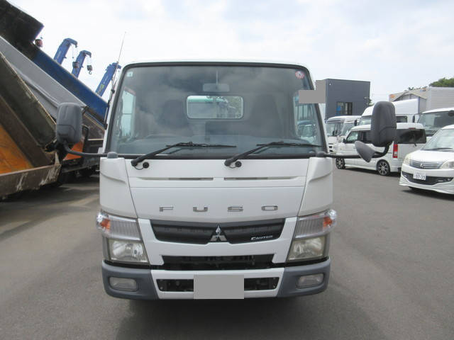 三菱ふそうキャンター平ボディ小型（2t・3t）[写真03]