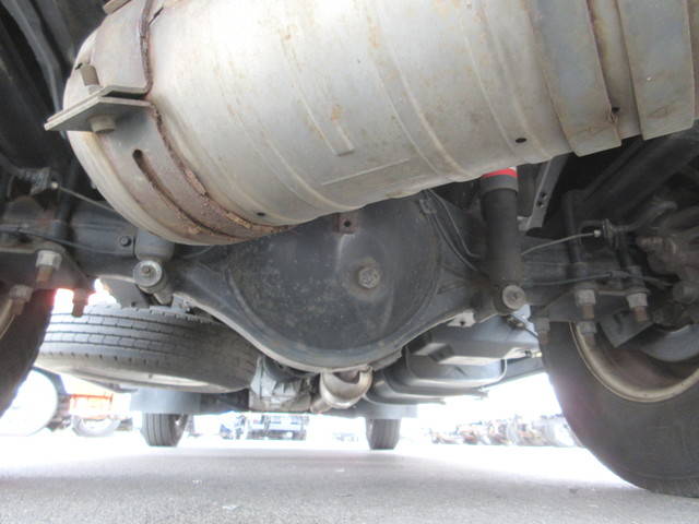 三菱ふそうキャンター平ボディ小型（2t・3t）[写真06]