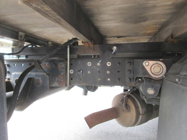 三菱ふそうキャンター平ボディ小型（2t・3t）[写真08]