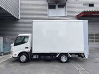 トヨタダイナパネルバン小型(2t・3t)