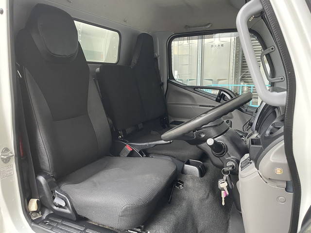 日産アトラスアルミバン小型（2t・3t）[写真21]