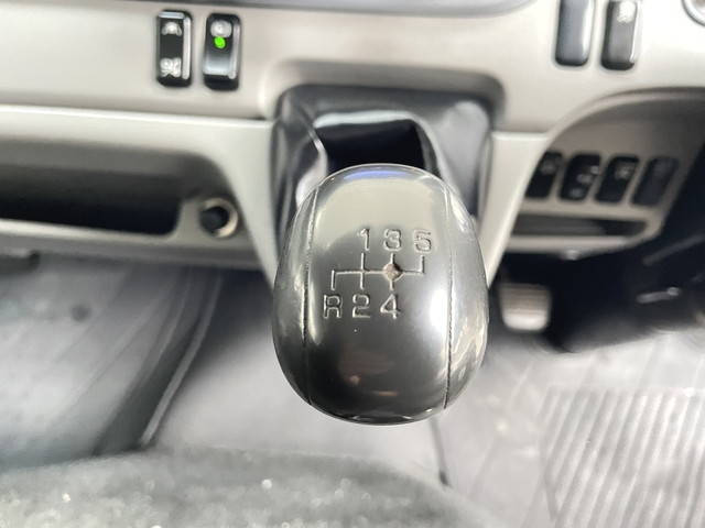 日産アトラスアルミバン小型（2t・3t）[写真24]