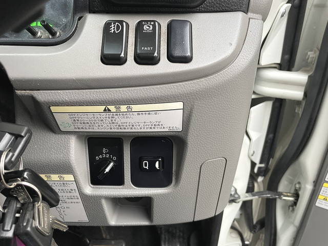 日産アトラスアルミバン小型（2t・3t）[写真32]