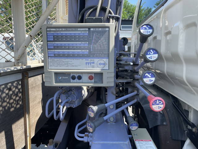 いすゞエルフクレーン4段小型（2t・3t）[写真12]