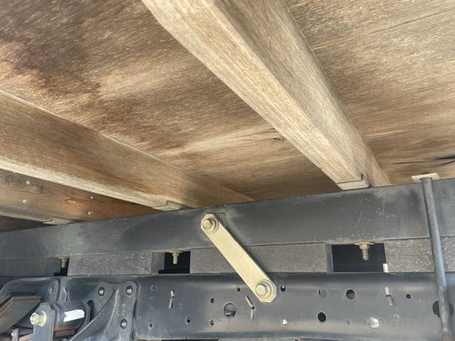 いすゞエルフクレーン4段小型（2t・3t）[写真19]