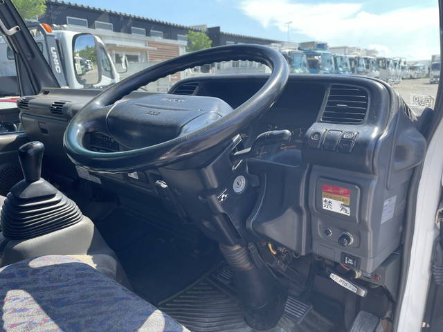 いすゞエルフクレーン4段小型（2t・3t）[写真31]