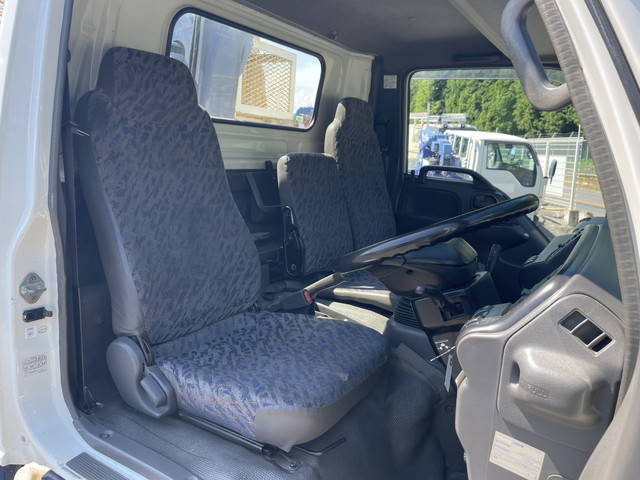 いすゞエルフクレーン4段小型（2t・3t）[写真32]