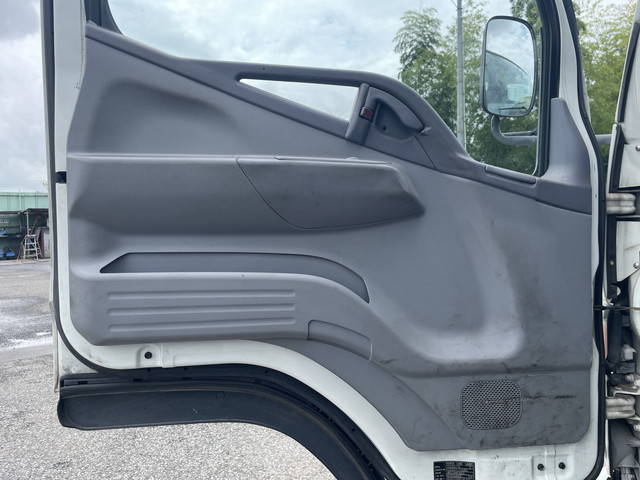 三菱ふそうキャンターセーフティローダー小型（2t・3t）[写真27]