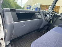 三菱ふそうキャンターセーフティローダー小型（2t・3t）[写真32]