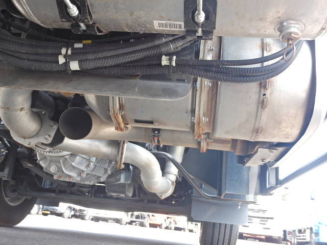 日野プロフィアクレーン4段大型（10t）[写真14]