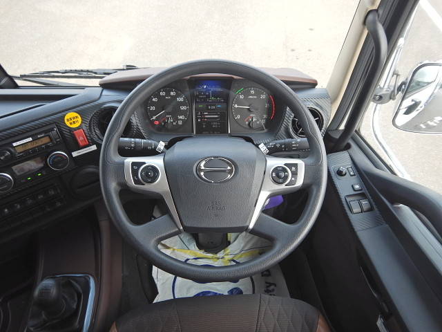 日野プロフィアクレーン4段大型（10t）[写真22]