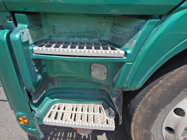 いすゞギガダンプ大型（10t）[写真31]