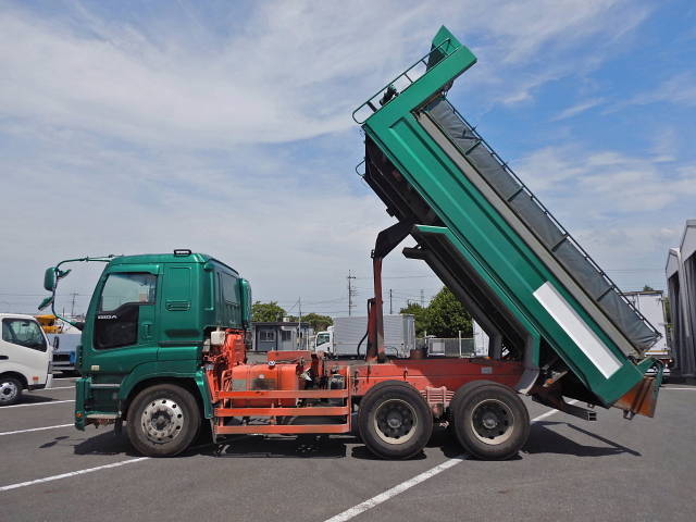 いすゞギガダンプ大型（10t）[写真36]