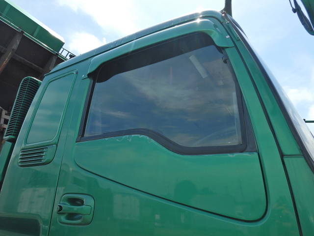 いすゞギガダンプ大型（10t）[写真38]