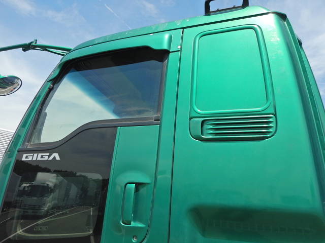 いすゞギガダンプ大型（10t）[写真39]