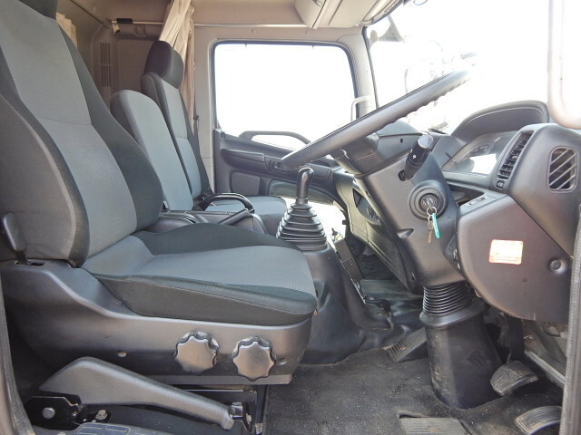 日野レンジャーダンプ増トン（6t・8t）[写真15]