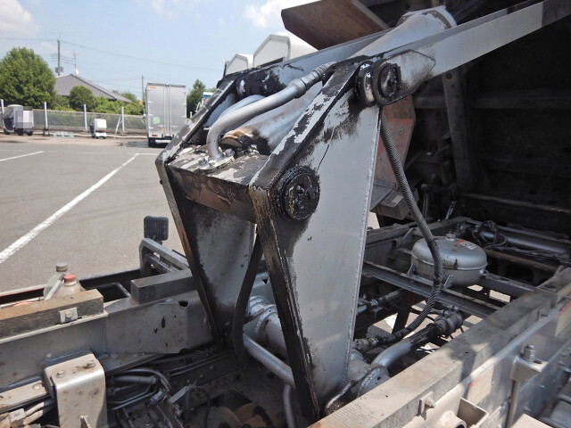 日野レンジャーダンプ増トン（6t・8t）[写真37]