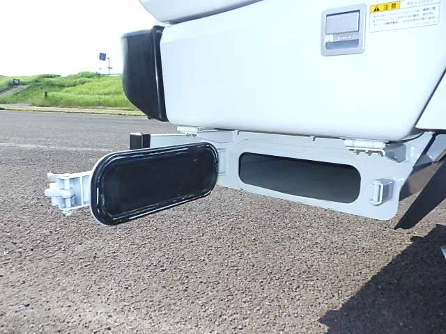 三菱ふそうキャンターパッカー車（塵芥車）小型（2t・3t）[写真10]