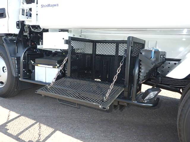 三菱ふそうキャンターパッカー車（塵芥車）小型（2t・3t）[写真13]