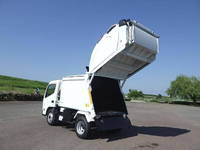 三菱ふそうキャンターパッカー車（塵芥車）小型（2t・3t）[写真06]