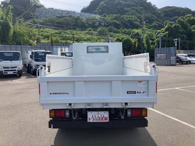 いすゞエルフダンプ小型（2t・3t）[写真11]