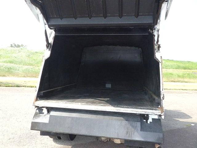 UDトラックスカゼットパッカー車（塵芥車）小型（2t・3t）[写真10]