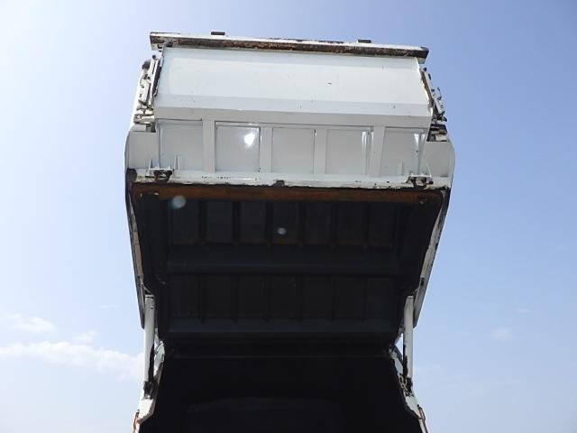 UDトラックスカゼットパッカー車（塵芥車）小型（2t・3t）[写真09]