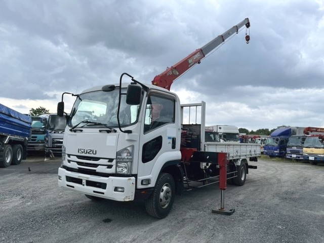 いすゞフォワードクレーン4段中型（4t）[写真03]