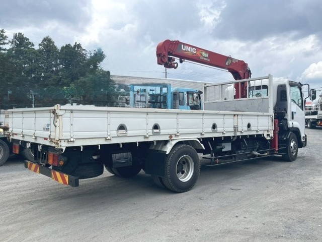 いすゞフォワードクレーン4段中型（4t）[写真05]