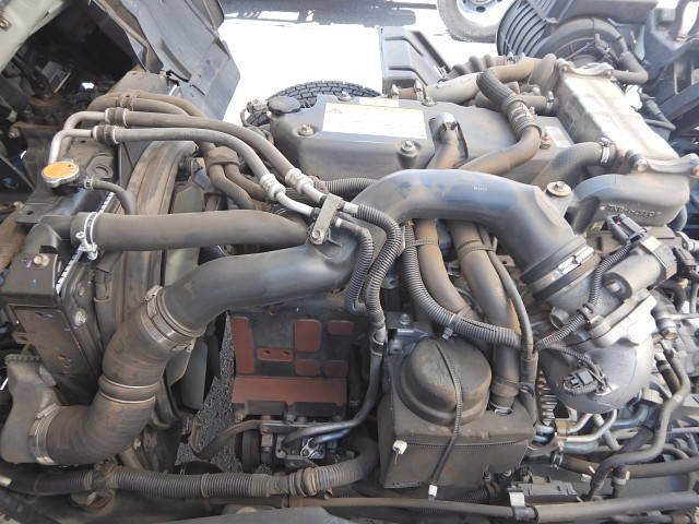 いすゞフォワードアルミウイング中型（4t）[写真12]