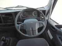 いすゞフォワードアルミウイング中型（4t）[写真17]