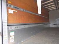 いすゞフォワードアルミウイング中型（4t）[写真35]