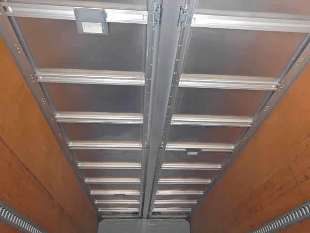 いすゞフォワードアルミウイング中型（4t）[写真35]