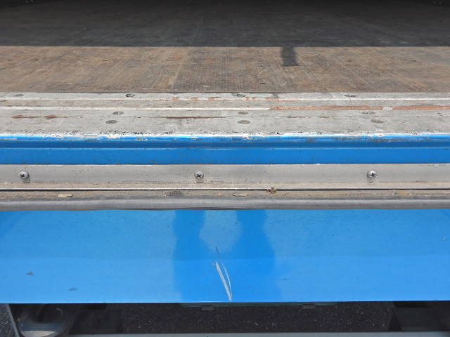 いすゞフォワードアルミウイング中型（4t）[写真37]