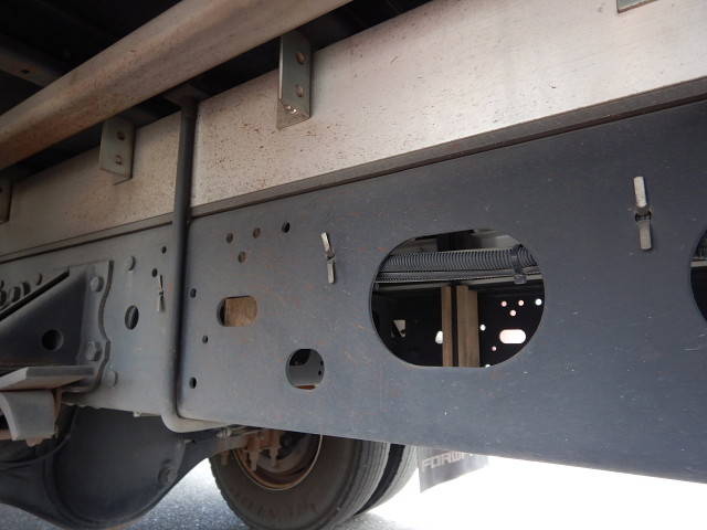 いすゞフォワードアルミウイング中型（4t）[写真11]