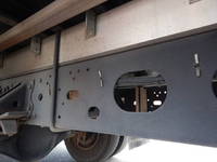 いすゞフォワードアルミウイング中型（4t）[写真12]