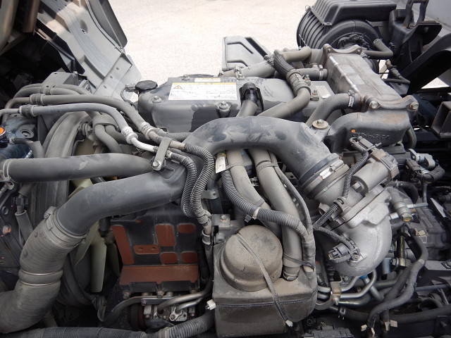 いすゞフォワードアルミウイング中型（4t）[写真15]