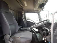 いすゞフォワードアルミウイング中型（4t）[写真20]