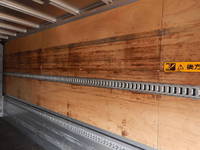 いすゞフォワードアルミウイング中型（4t）[写真39]